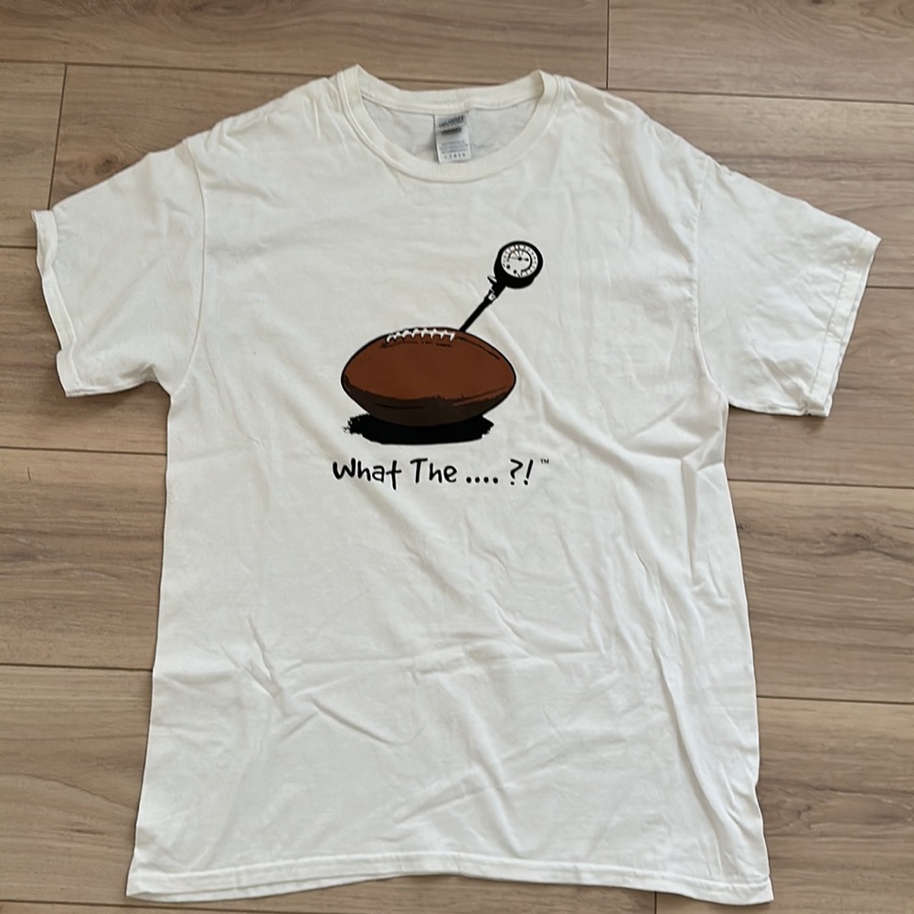Gildan Large t shirt: Tom Brady deflate gate